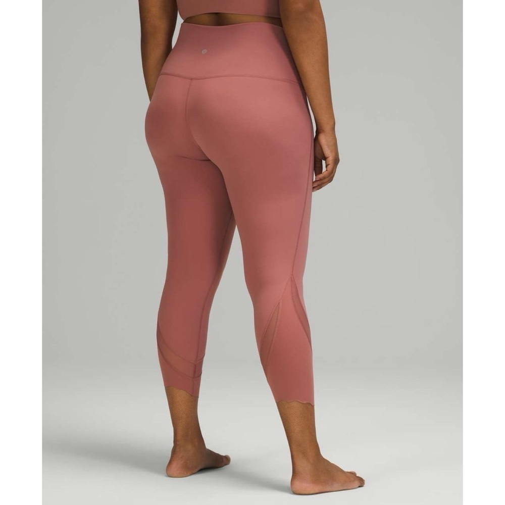 Lululemon Wunder Under High-Rise Crop 23" Scallop Full-On Luxtreme Spiced Chai